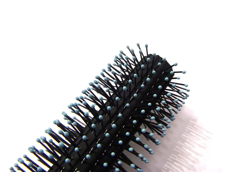 Láimhseáil Plaisteacha Detangle Crua Bristle Scalp Massager Comb Set