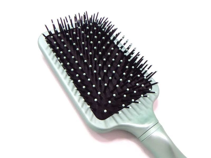 Séid Brushes Gruaige Tirim Straightener