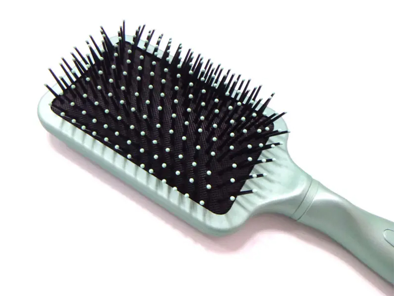 Séid Brushes Gruaige Tirim Straightener
